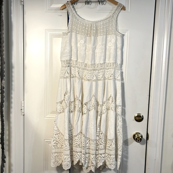 Summer dress - Picture 5 of 9